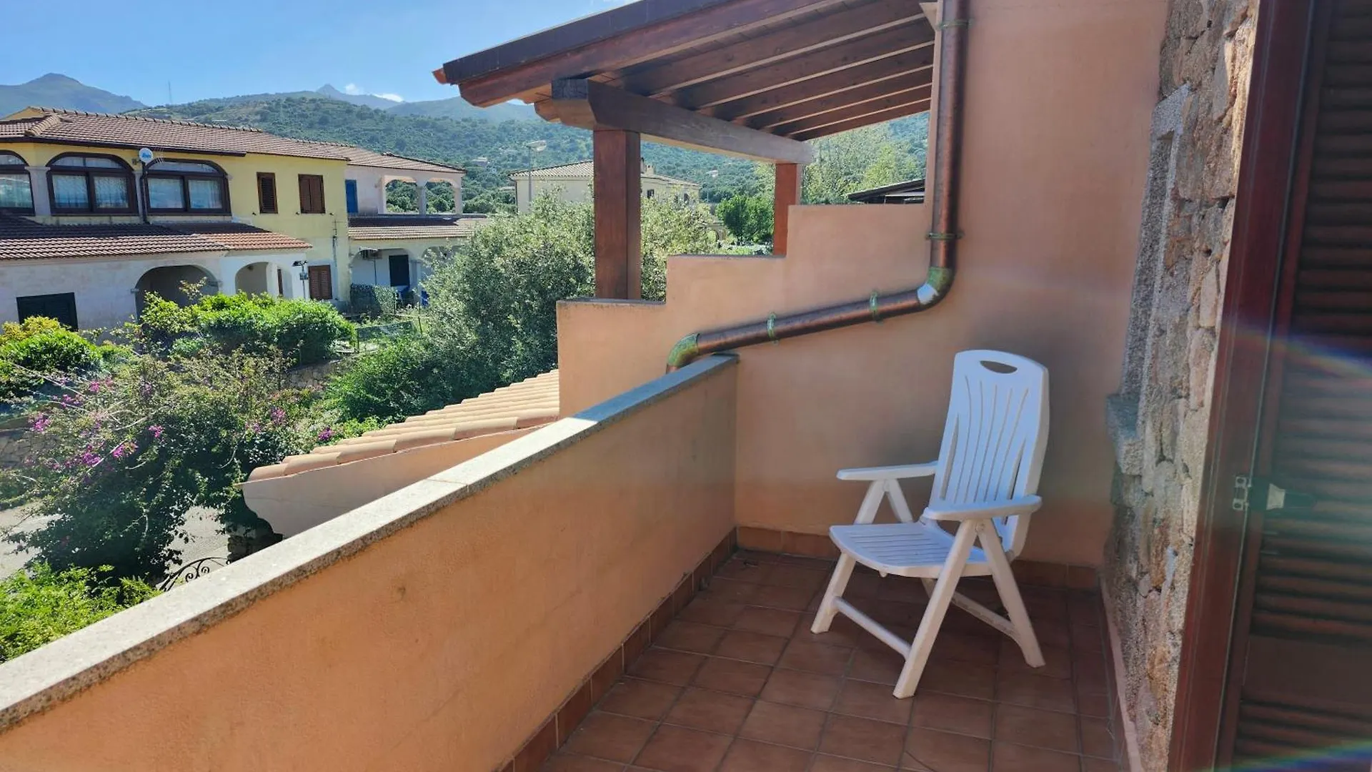 Semesterbostad Casa Antonella Villa San Teodoro  Italien